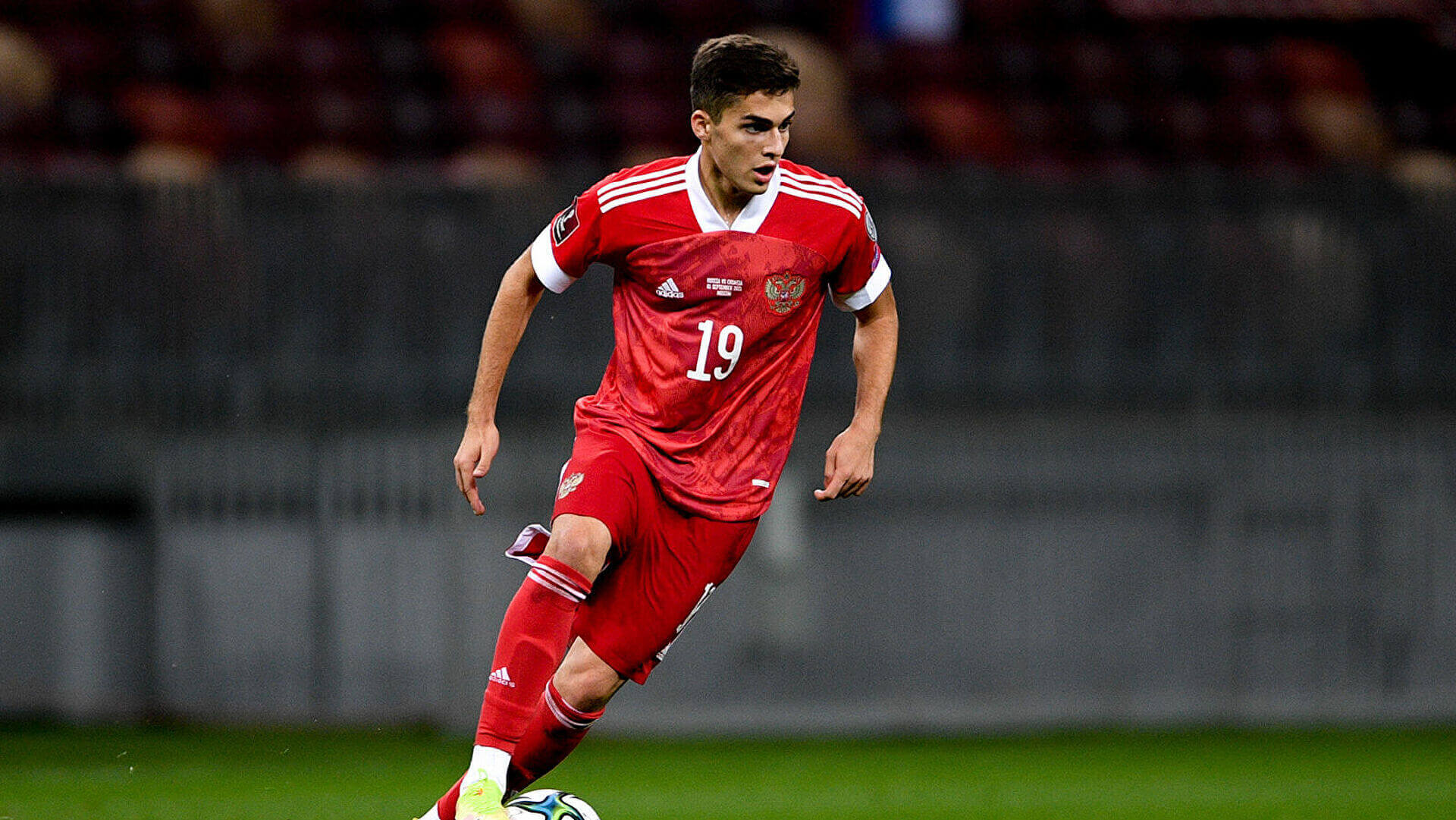 ՈՒԵՖԱ-ն Արսեն Զախարյանին ընդգրկել է հեռանկարային խաղացողների ցանկում