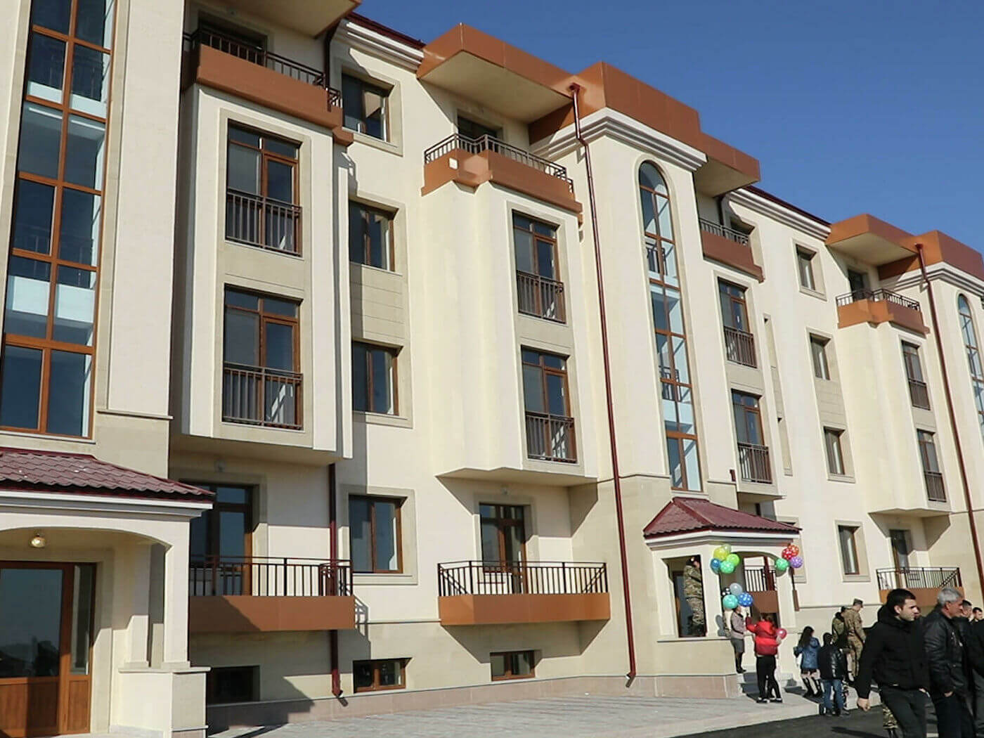 Արցախում 35 զինվորականներ նոր բնակարաններ են ստացել