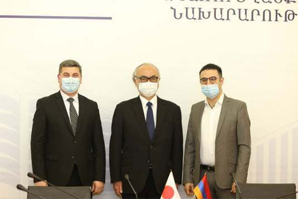 Սանոսյանն ընդունել է Հայաստանում Ճապոնիայի դեսպանին