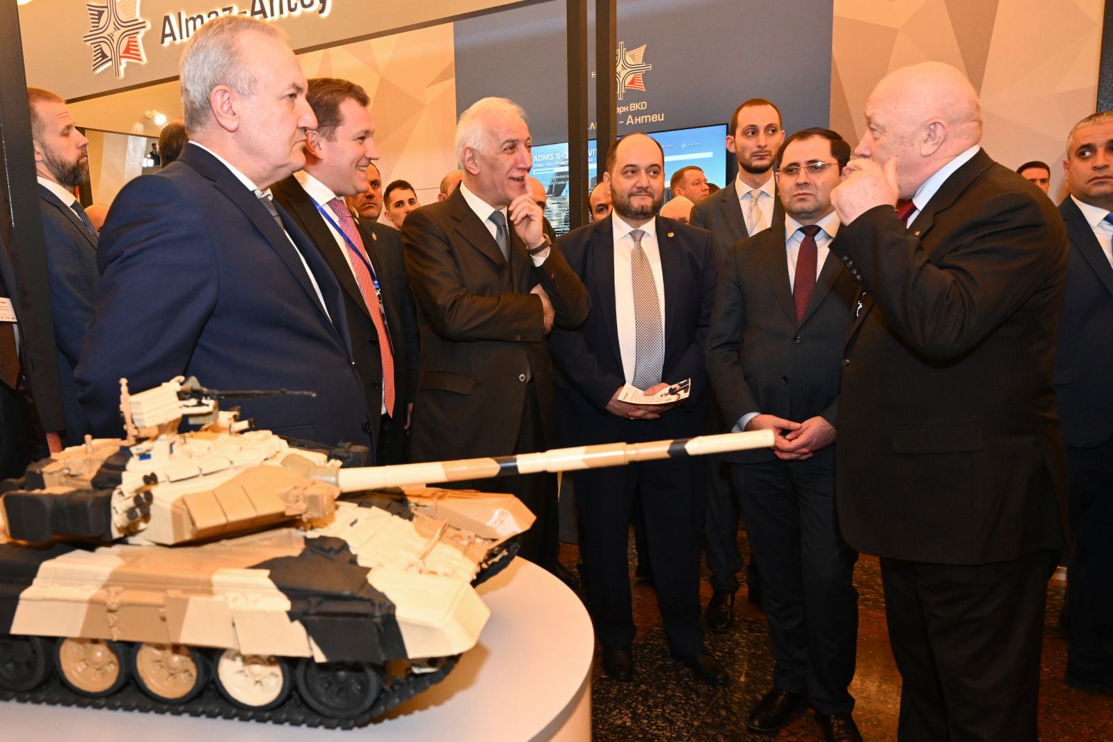 Նախագահը ներկա է գտնվել «ԱրմՀայԹեք 2022» 3-րդ միջազգային ցուցահանդեսի բացմանը