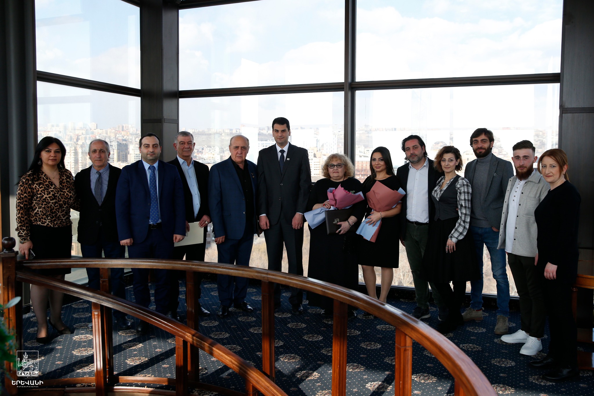 Դուք ձևավորում եք մեր վաղվա քաղաքացուն, կազմավորում նրանց աշխարհայացքը․ քաղաքապետ