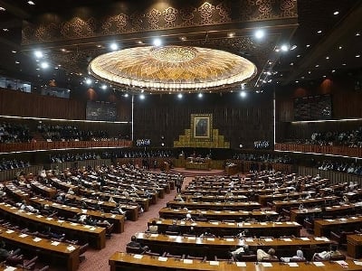 Պակիստանի նախագահը ցրել է խորհրդարանը