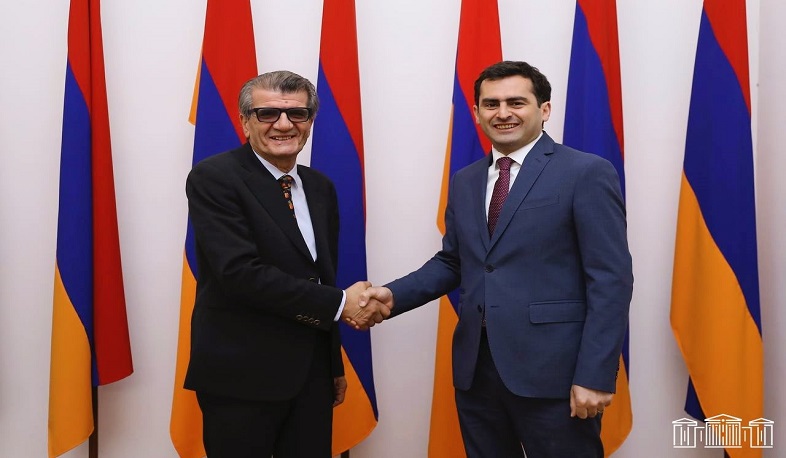 Հ․ Արշակյանը հանդիպել է ավստրալահայ բարերար Հերոս Դիլանչյանի հետ