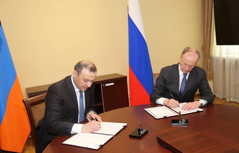 Ա․ Գրիգորյանը հանդիպել է Ն․Պատրուշևի հետ