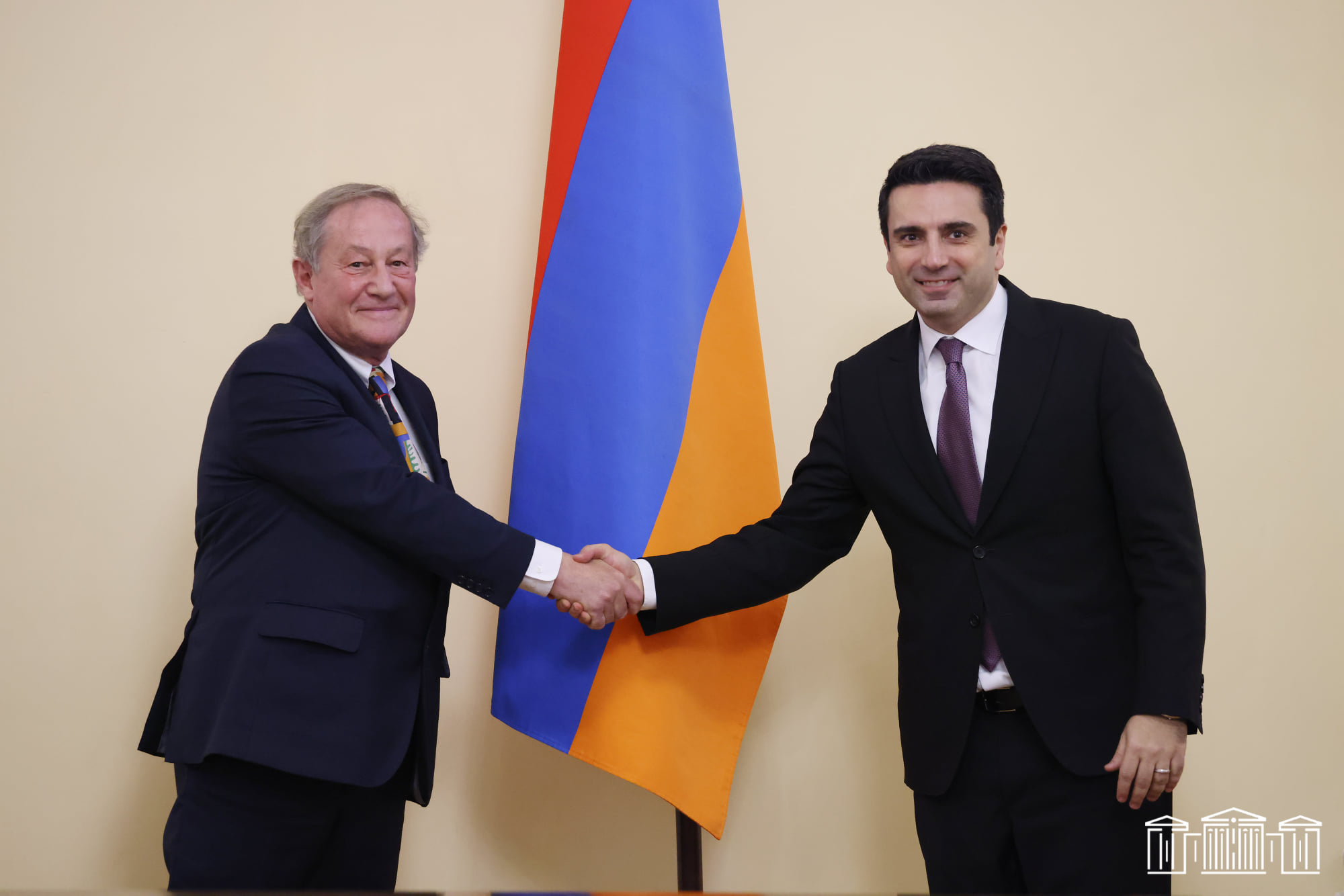 Ա․ Սիմոնյանն ընդունել է Ֆրանսիա-Հայաստան բարեկամական խմբի պատվիրակությանը