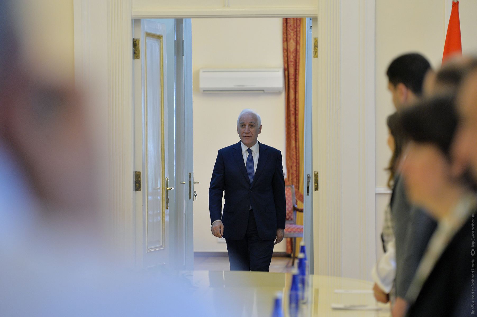 ՀՀ նախագահն ընդունել է Փարիզի քաղաքապետ Ա․ Իդալգոյին