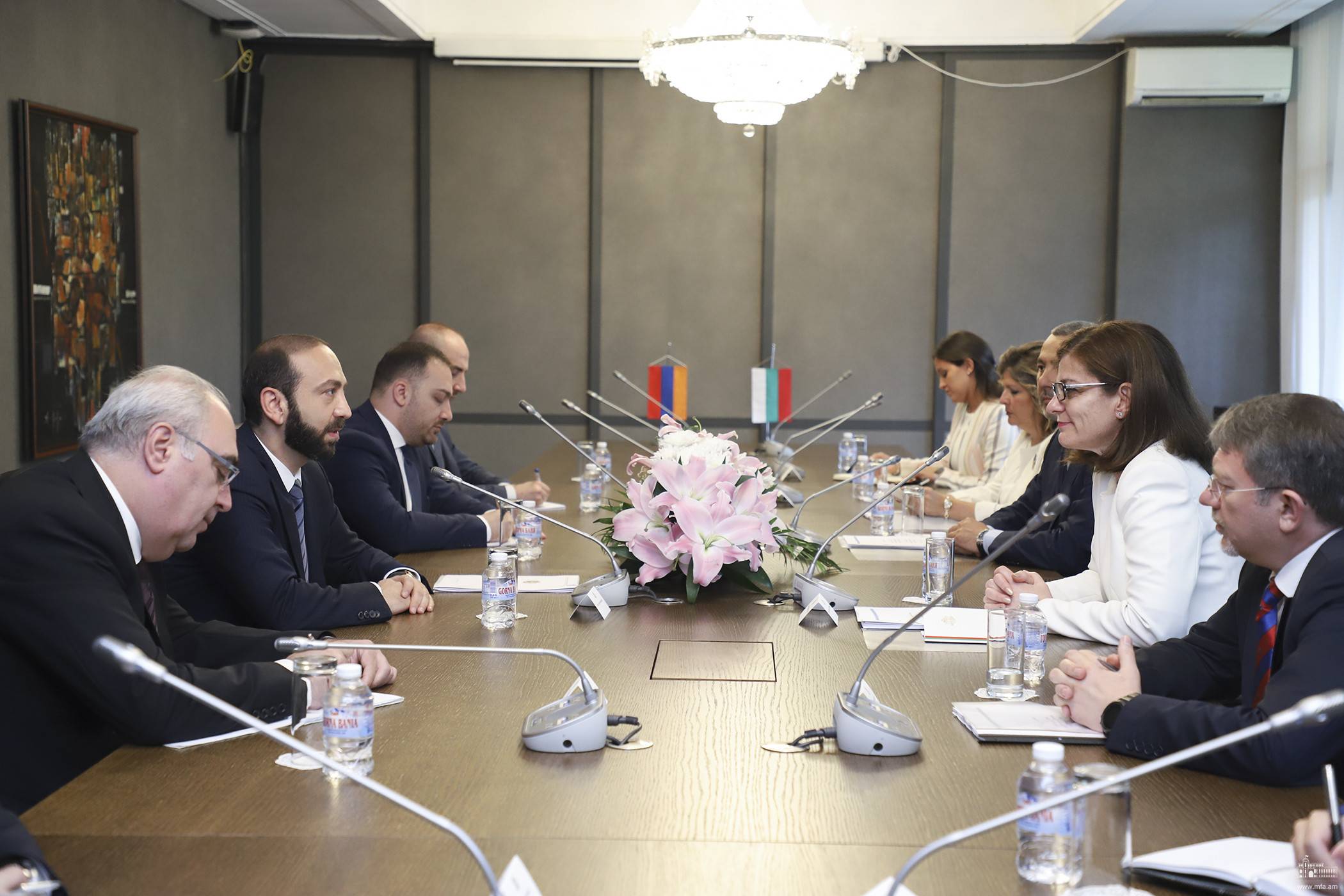 Հանդիպել են Հայաստանի և Բուլղարիայի ԱԳ նախարարները
