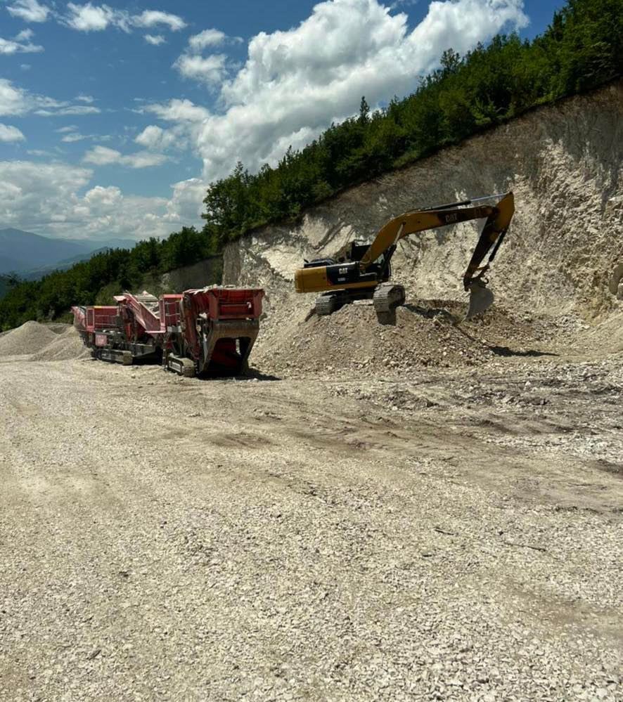 Մեկնարկել է Իջևան- Նավուր-Բերդ-Այգեպար  ավտոճանապարհի մի հատվածի հիմնանորոգումը