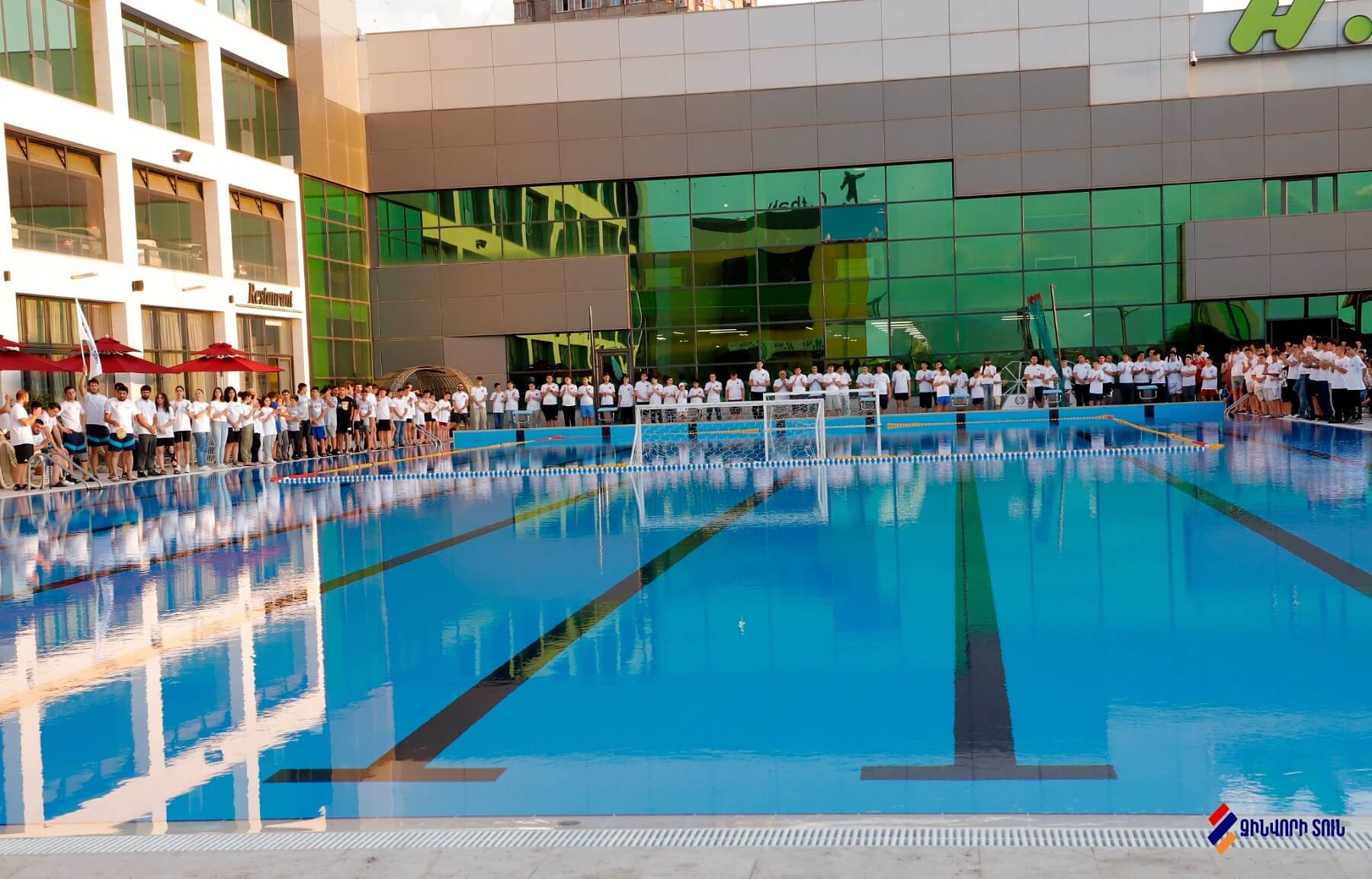 Անցկացվել է 44-օրյա պատերազմում զոհված Հենրիկ Հակոբյանի անվան ջրագնդակի հուշամրցաշար