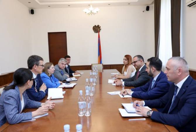 Տ․ Խաչատրյանն ընդունել է ՀՀ-ում ԱՄՆ դեսպան Լ․ Թրեյսիին