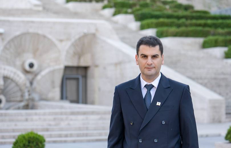 Քաղաքապետը շնորհավորական ուղերձ է հղել Սահմանադրության օրվա առթիվ