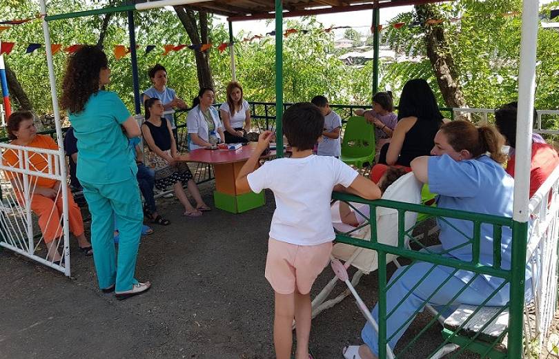 Արցախի ՄԻՊ-ը հերթական այցն են կատարել Ստեփանակերտի գիշերօթիկ հաստատություն