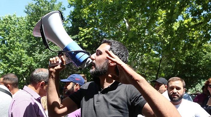 Ընդդիմությունը երթ է իրականացնում