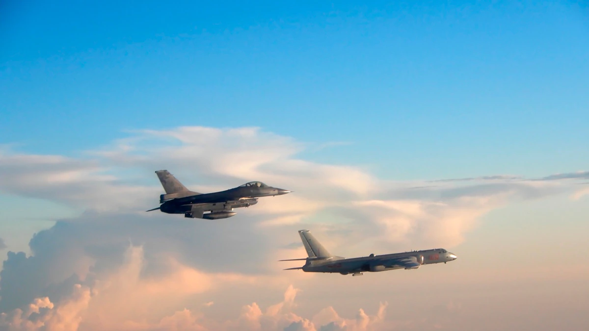 Չինական ինքնաթիռները հատում են Թայվանի նեղուցը