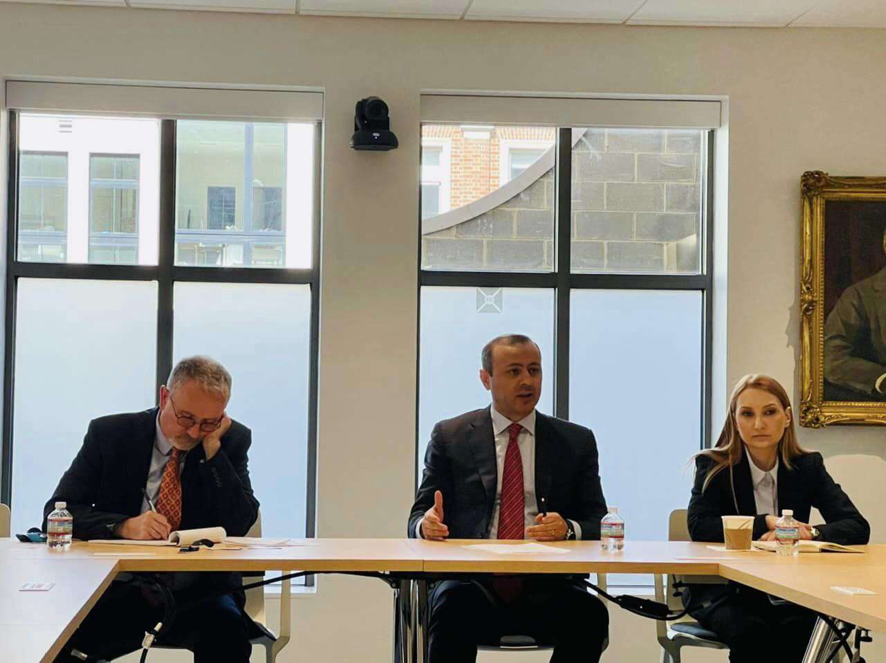 Ա․ Գրիգորյանը հանդիպել է ամերիկացի ներկա և նախկին պաշտոնյաների, դեսպանների հետ