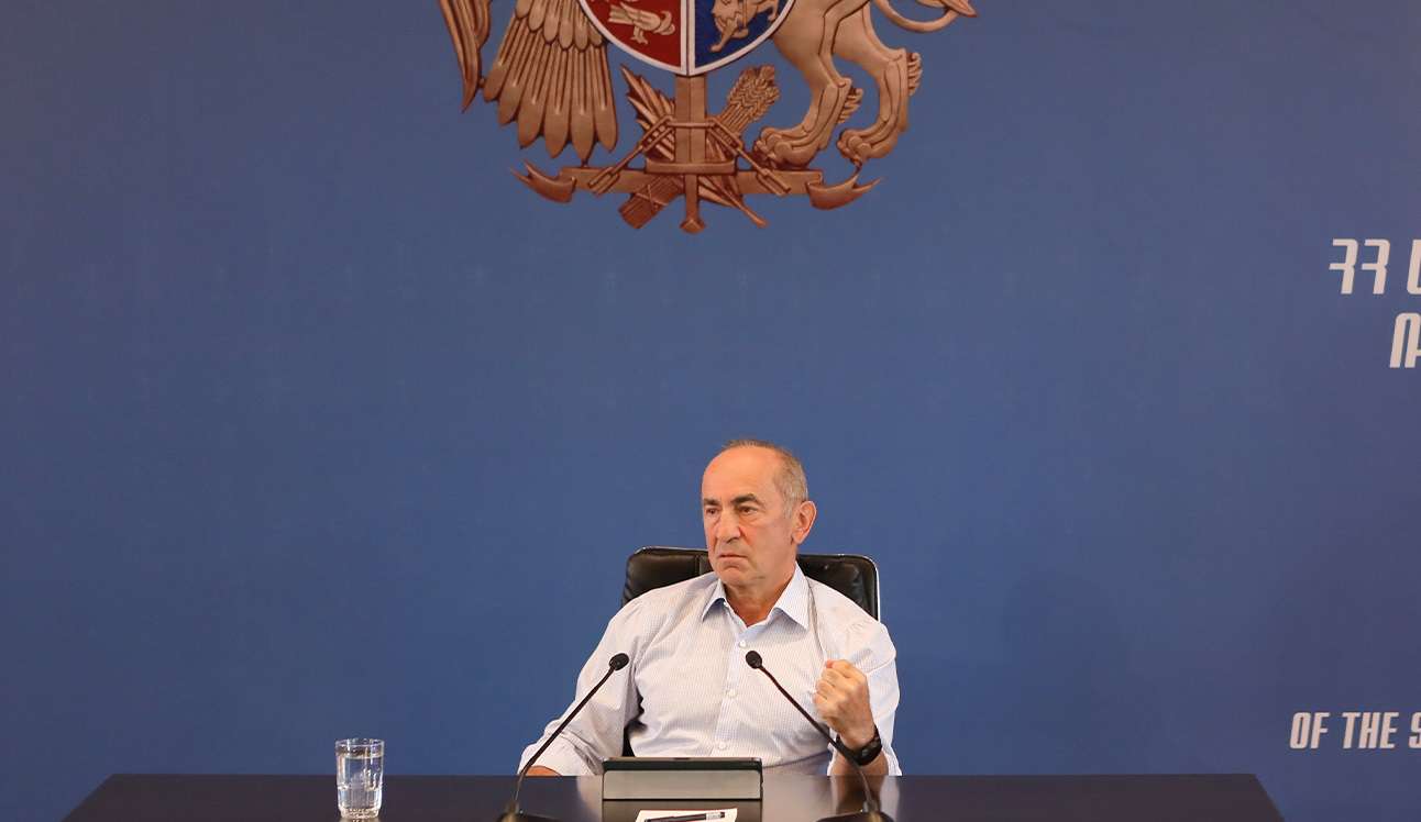Ռ. Քոչարյանը չի հերքել Սերժ Սարգսյանի հետ հակասությունների մասին լուրերը