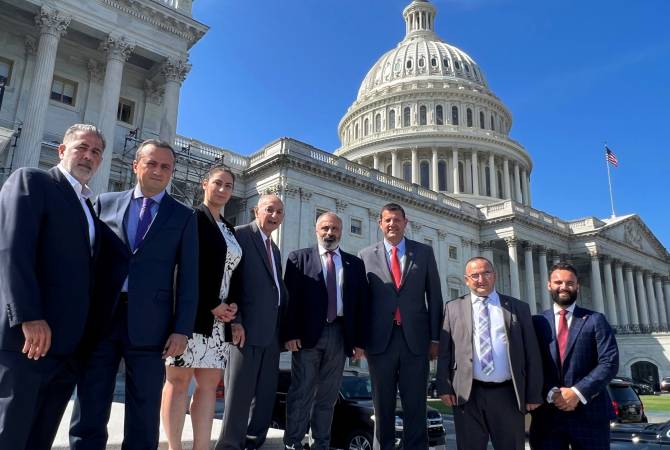 ԱՀ ԱԳ նախարարը հանդիպել է ԱՄՆ մի խումբ կոնգրեսականների, սենատորների և օրենսդիր թևի ներկայացուցիչների հետ