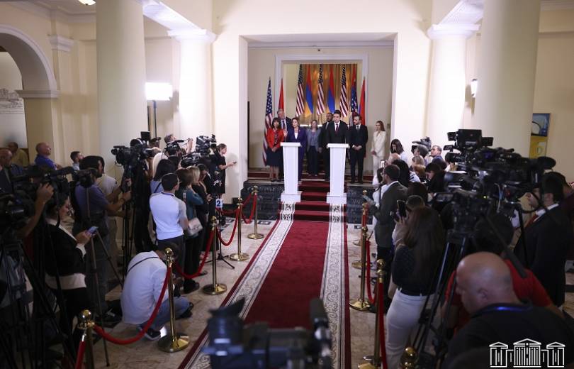 Համագործակցությունից մինչև աջակցություն. Ն․ Փելոսիի և Ա․Սիմոնյանի՝ լրագրողների հետ հարցուպատասխանը