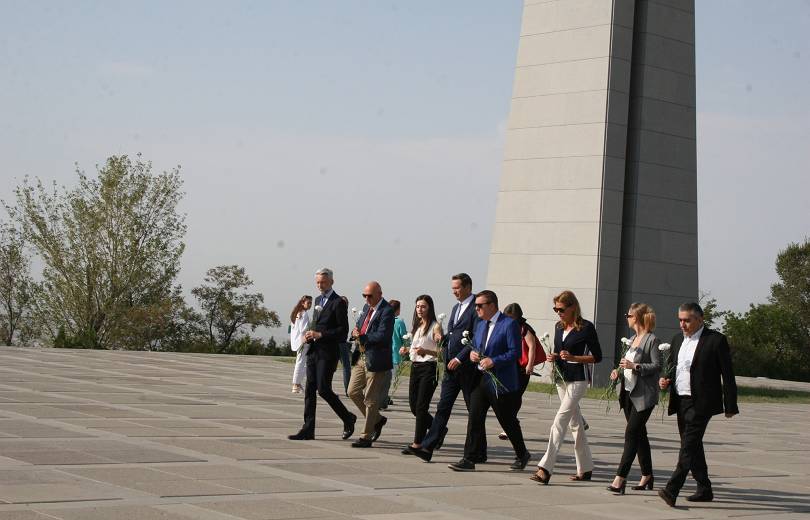 Բելգիա-Հայաստան բարեկամական խմբի պատգամավորներն այցելել են Հայոց ցեղասպանության հուշահամալիր