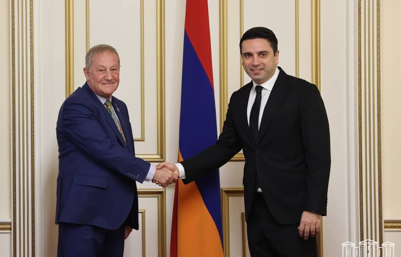 Ա․Սիմոնյանն ընդունել է Ֆրանսիայի Սենատի Ֆրանսիա-Հայաստան բարեկամական խմբի ղեկավարին