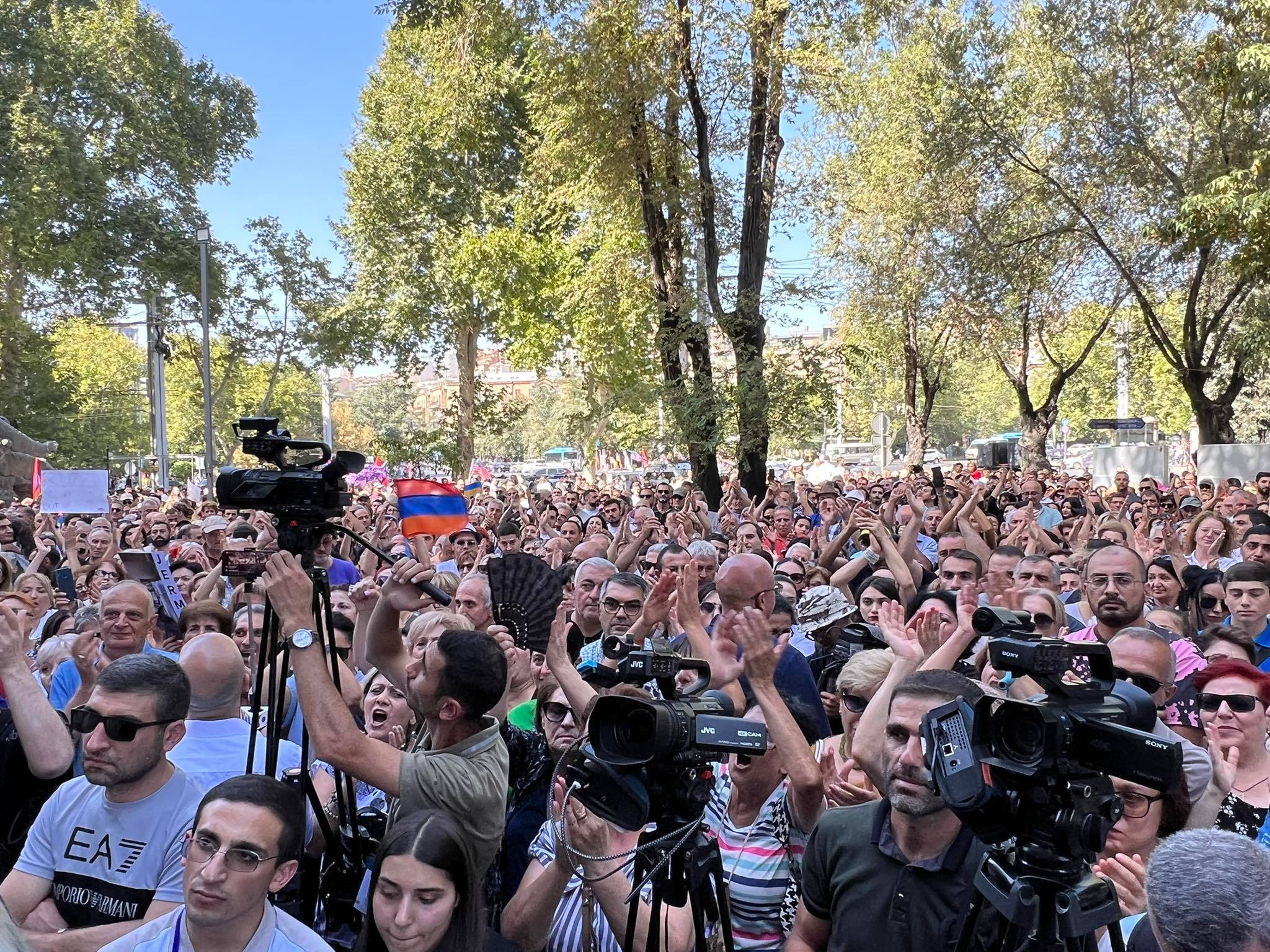 Երևանում ընթանում է «ՀԱՊԿ-ից դուրս» ակցիան