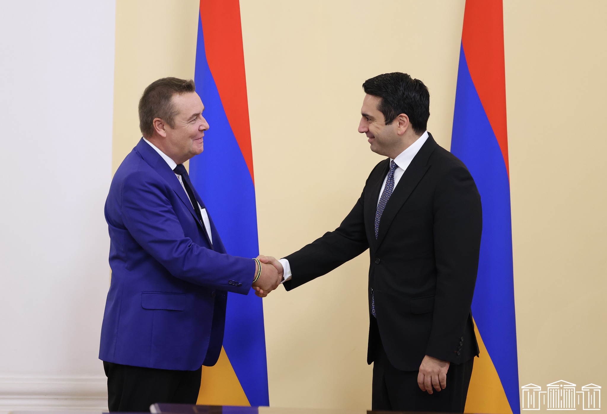 Ա․ Սիմոնյանն ընդունել է Բելգիա-Հայաստան բարեկամական խմբի ղեկավարին