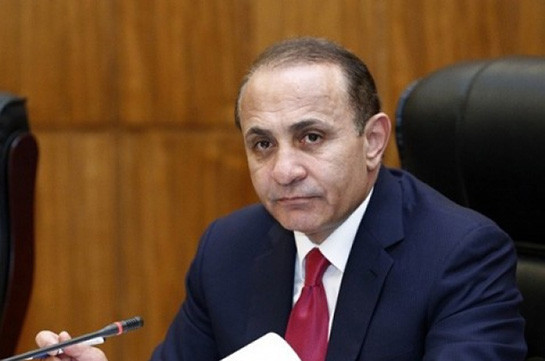 Հովիկ Աբրահամյանի որդին ներկայացել է դատախազություն