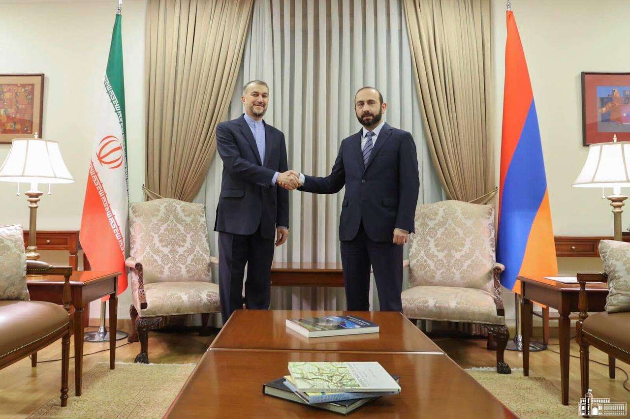 Մեկնարկել է ՀՀ և ԻԻՀ ԱԳ նախարարների առանձնազրույցը