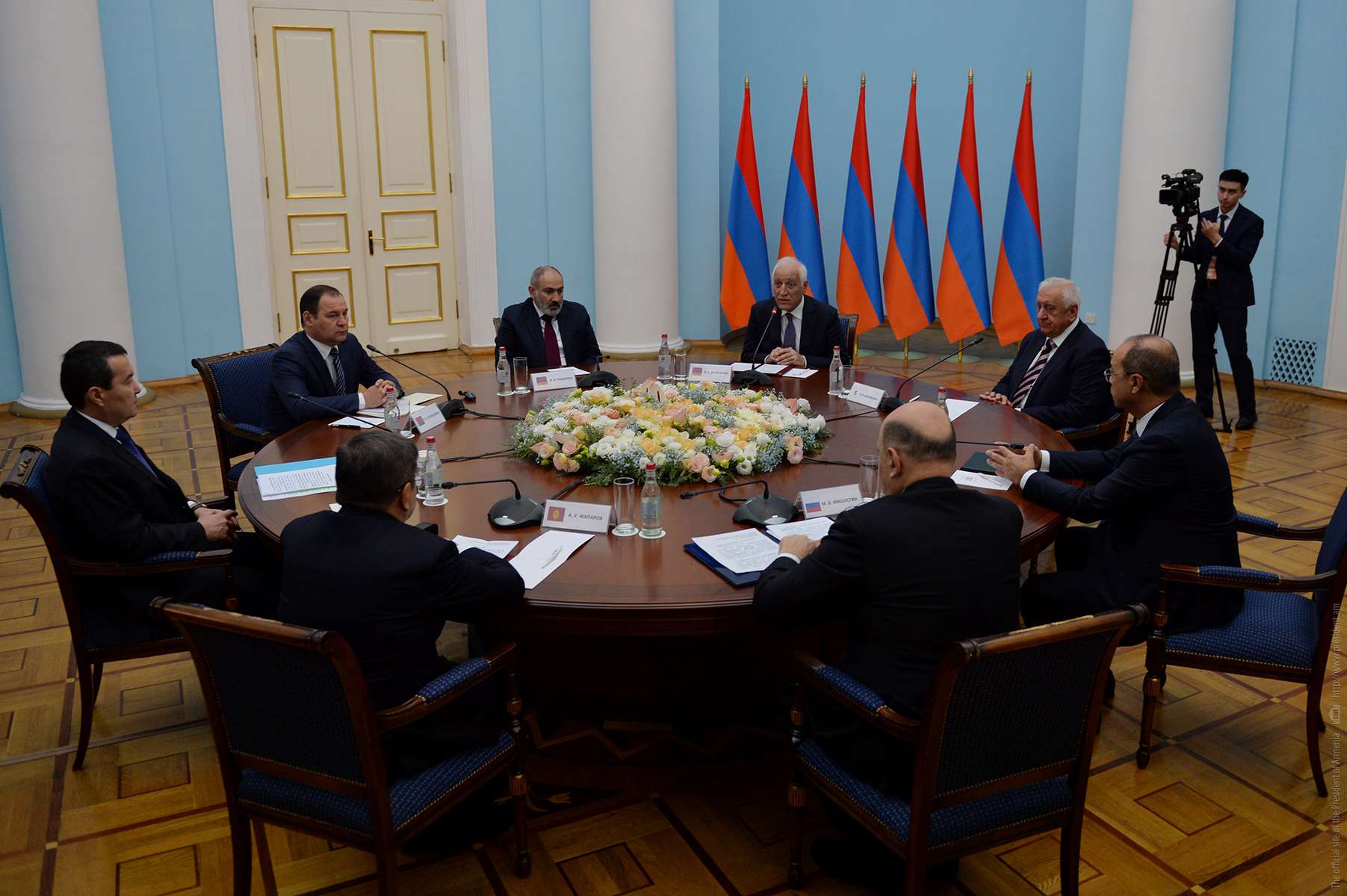 ՀՀ նախագահը հյուրընկալել է ԵԱՏՄ անդամ երկրների վարչապետներին և Մյասնիկովիչին