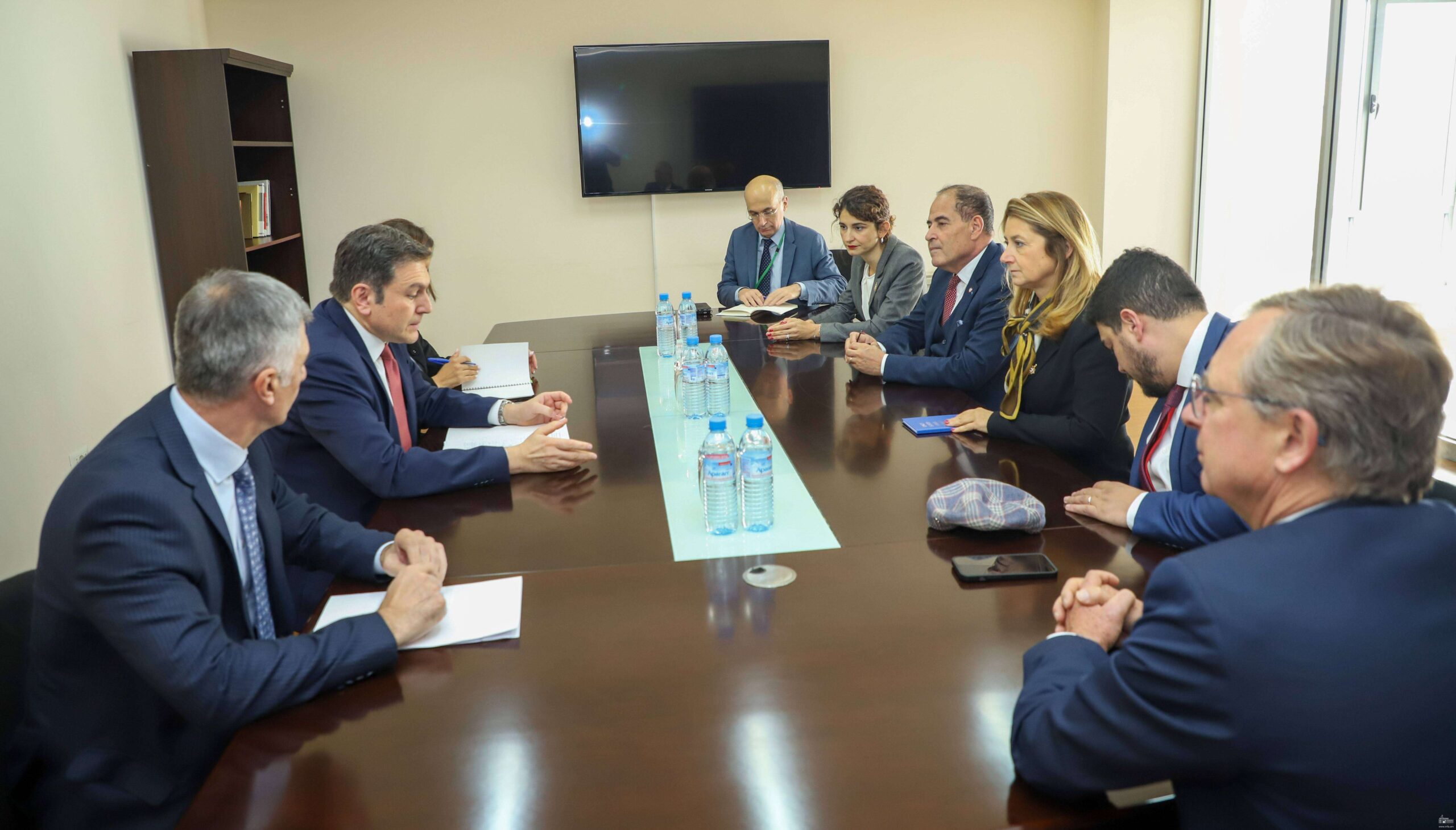 ԱԳ փոխնախարարը հանդիպել է ֆրանսիացի պատգամավորների պատվիրակությանը