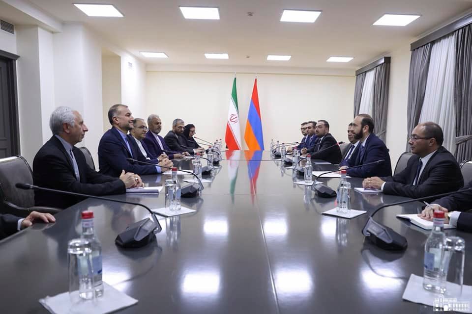 Մեկնարկել է ՀՀ և ԻԻՀ ԱԳ նախարարների ընդլայնված կազմով հանդիպումը