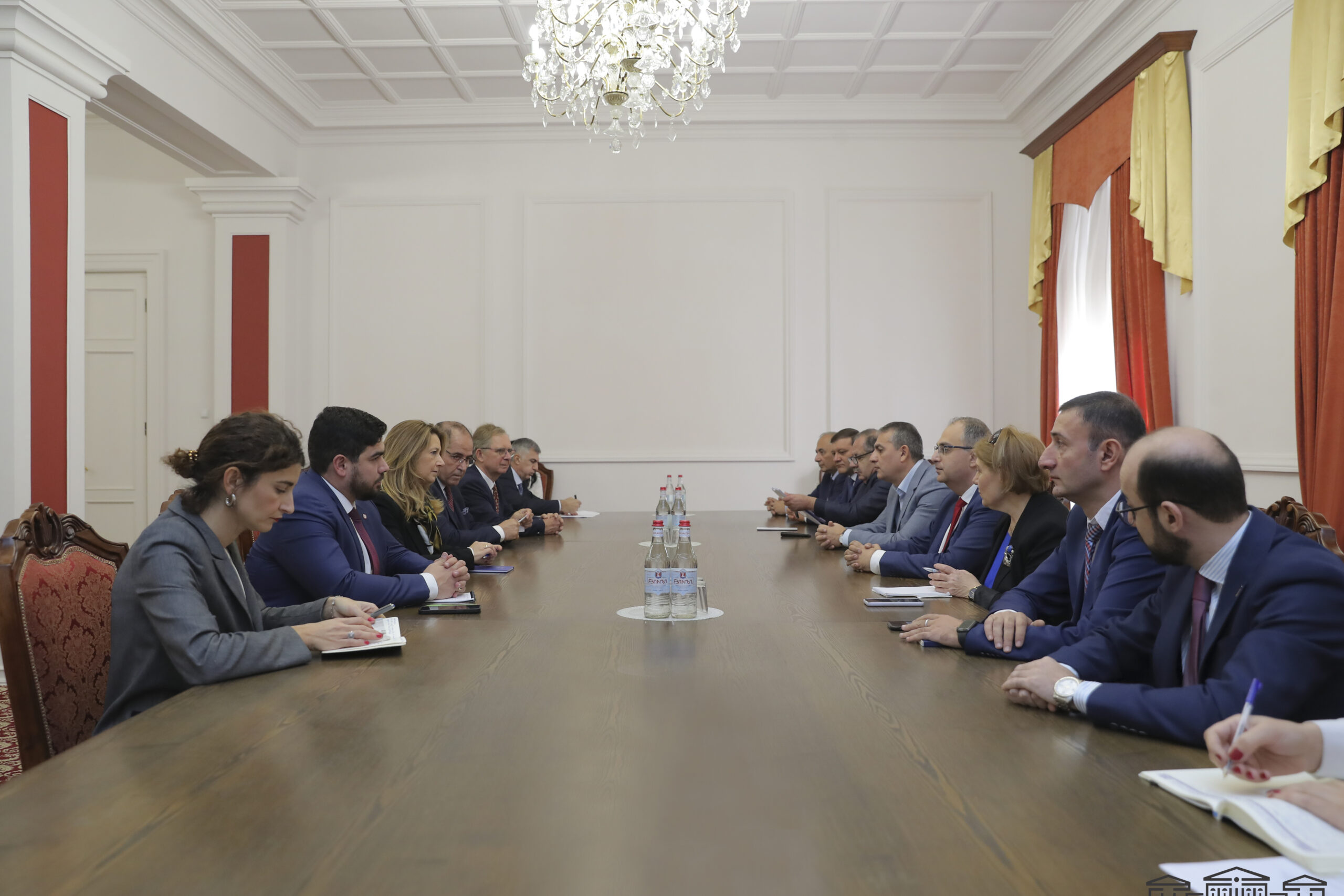 ՀՀ ենք եկել դժվար ժամանակահատվածում հայերի կողքին լինելու համար. ֆրանսիացի պատգամավորներ