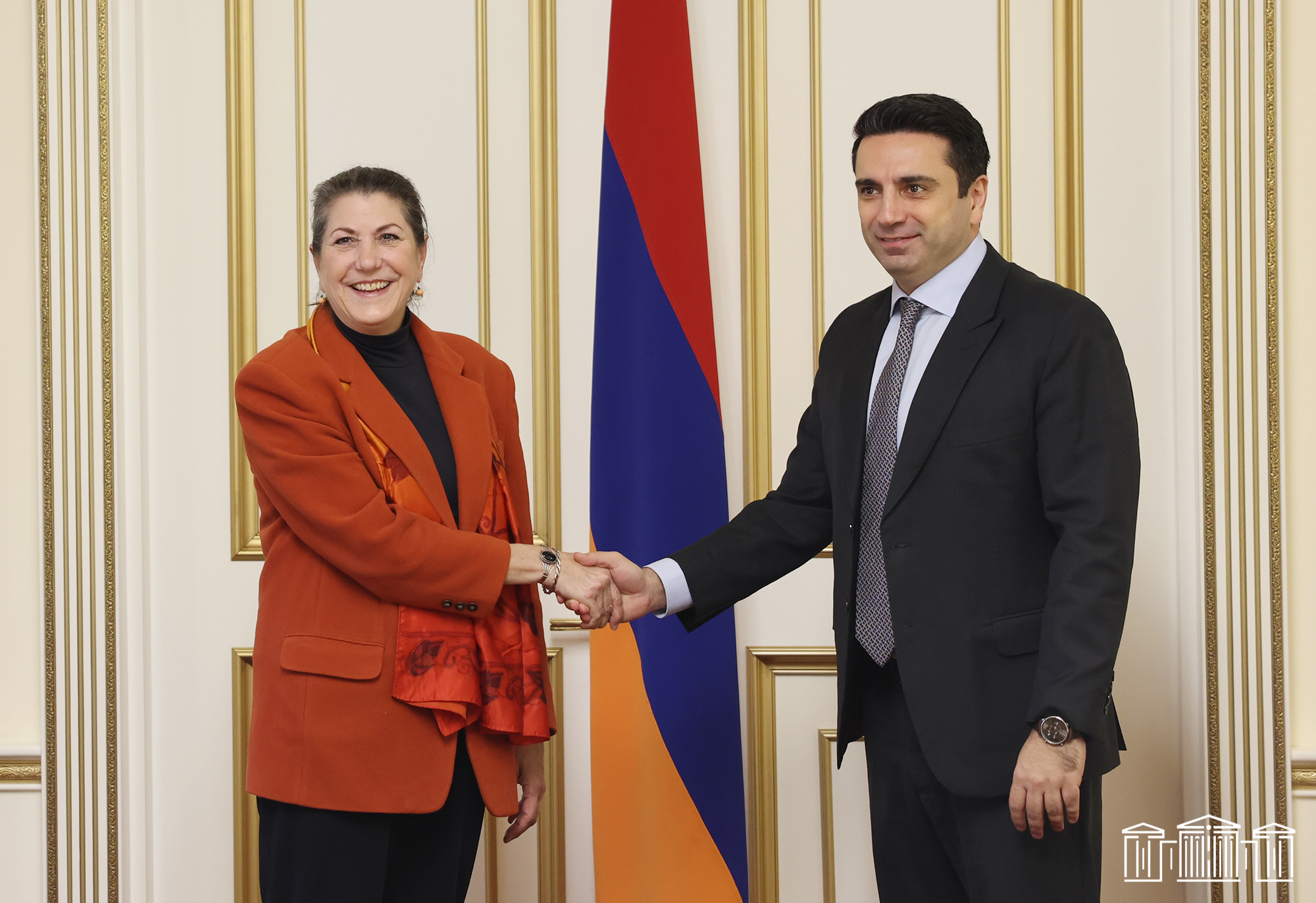 Սիմոնյանն ընդունել է ԱՄՆ ՄԶԳ Եվրոպայի եւ Եվրասիայի բյուրոյի ղեկավարին