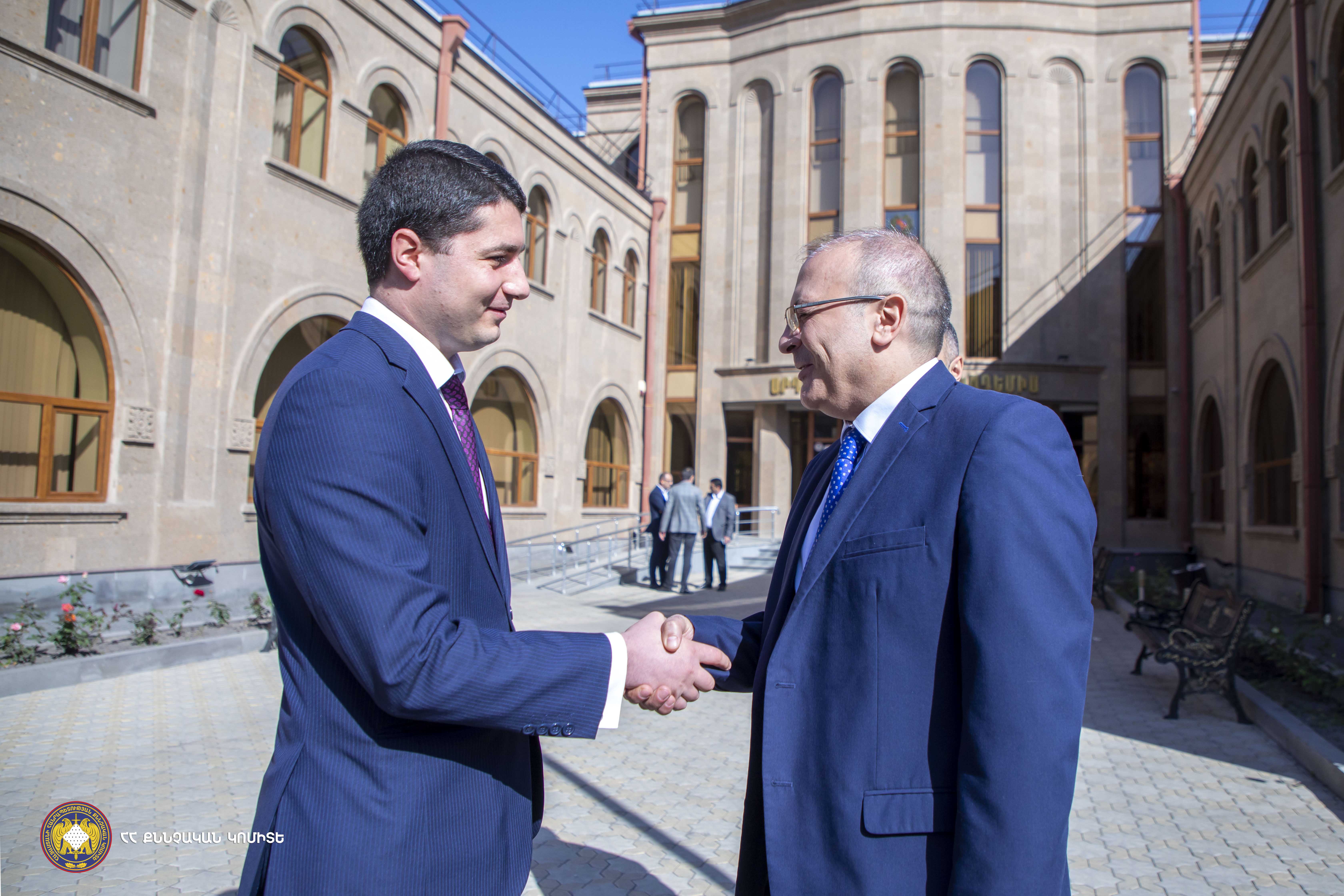 ՀՀ քննչական կոմիտեի նախագահն այցելել է Արդարադատության ակադեմիա