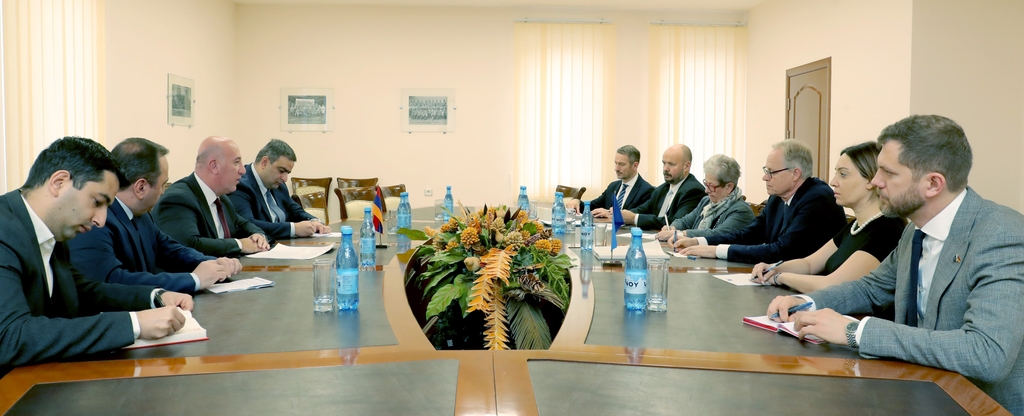 ՀՀ պաշտպանության փոխնախարարն ընդունել է Մ․ Զիբերտին