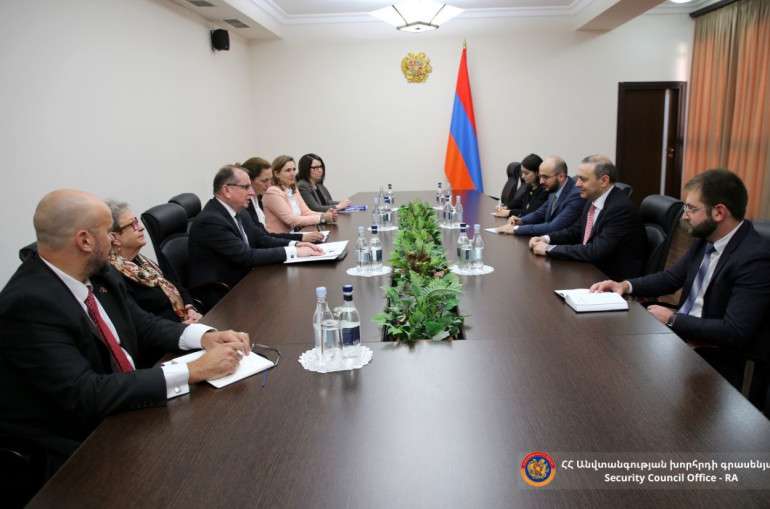 ԱԽ քարտուղարն ընդունել է ՀՀ-ում ԵՄ դիտորդական առաքելության պատվիրակությանը