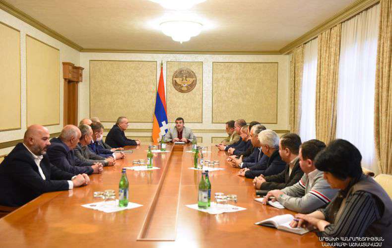ԱՀ նախագահն աշխատանքային ընդլայնված խորհրդակցություն է հրավիրել