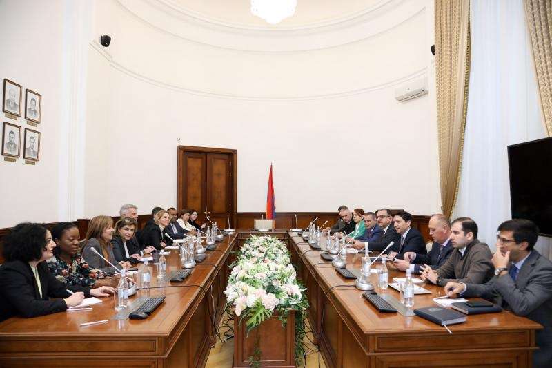 Ֆինանսների նախարարն ընդունել է ՀԲ ներկայացուցիչներին