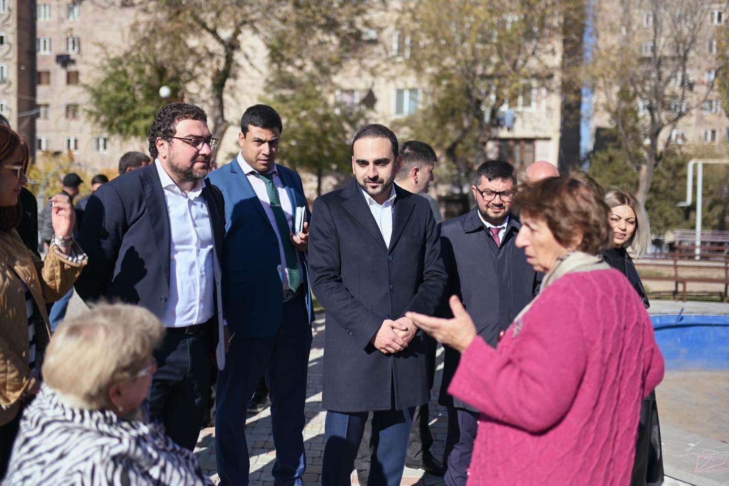 Ավինյանն այցելել է Ավան վարչական շրջան