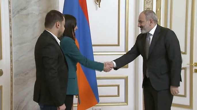 Վարչապետն ընդունել է Աշխարհի և Եվրոպայի պատանեկան առաջնությունների հաղթող Մարիամ Մկրտչյանին