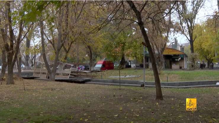 Ապամոնտաժվում են Օղակաձև զբոսայգու 3-րդ հատվածի ինքնակամ սրճարանային կառույցները