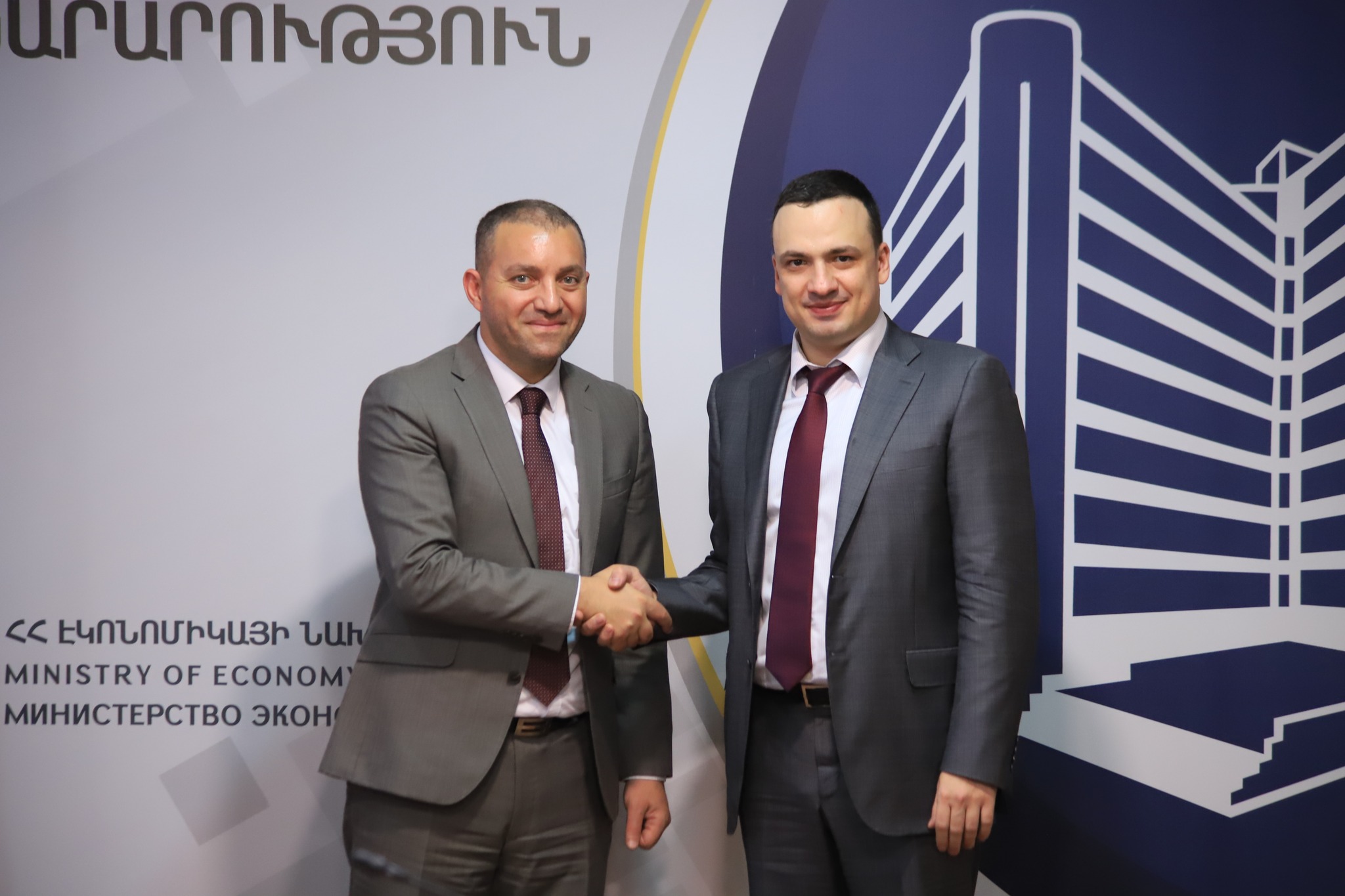 Քերոբյանն ընդունել է Սվերդլովսկի փոխնահանգապետի պատվիրակությանը