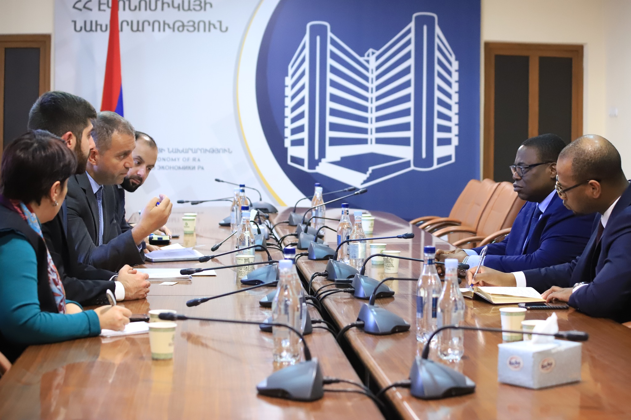 Վ․ Քերոբյանն ընդունել է ՀՀ-ում Բենինի դեսպանին