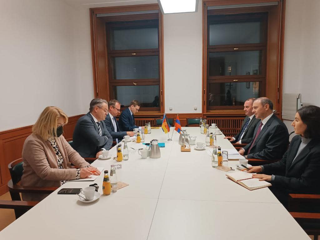 ԱԽ Քարտուղարը հանդիպումներ է ունեցել ԳԴՀ Բունդեսթագի արտաքին հարաբերությունների հանձնաժողովում
