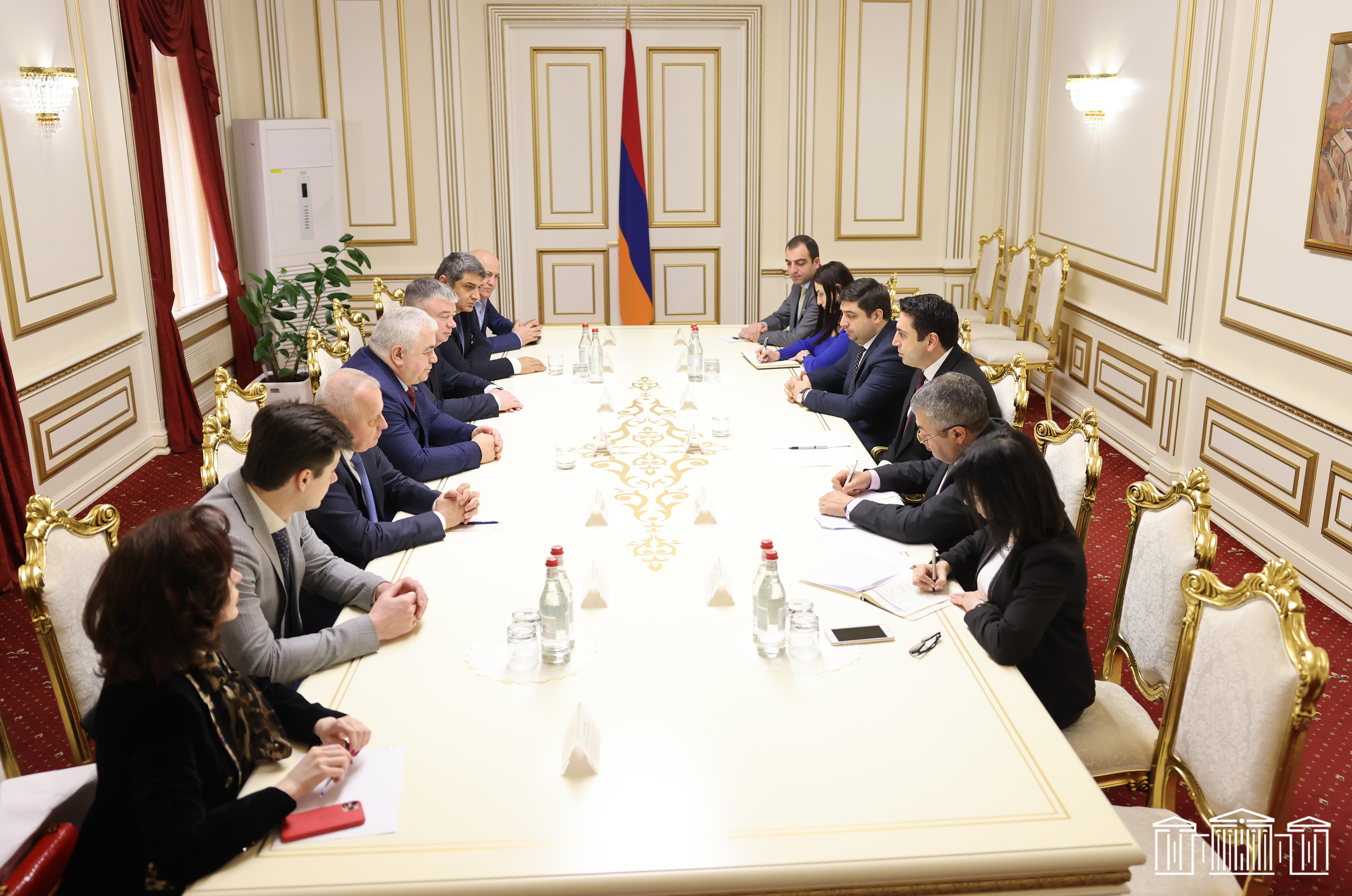 Ա․ Սիմոնյանն ընդունել է Կ․ Տայսաևի գլխավորած պատվիրակությանը