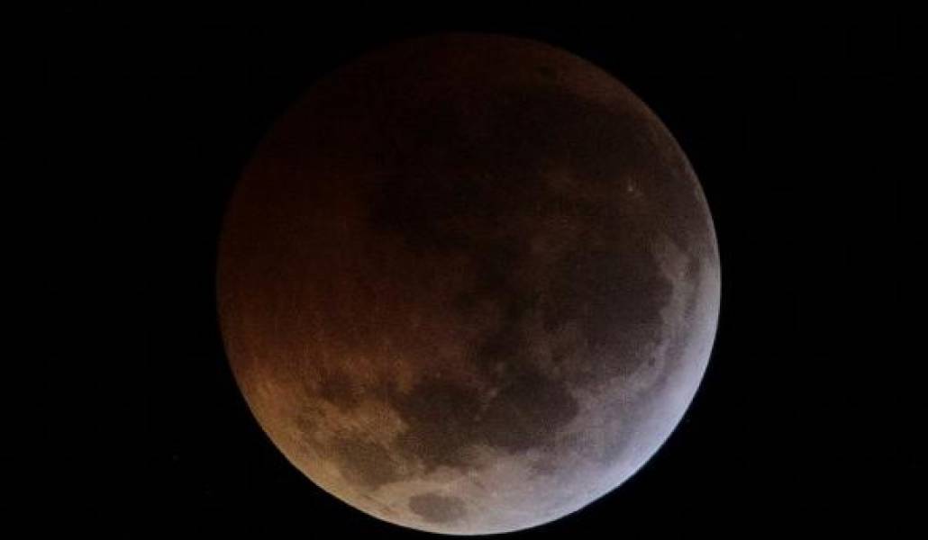 Այսօր սպասվում է լուսնի ամբողջական խավարում