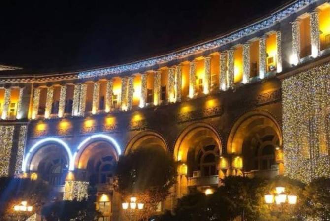 Ամանորյա լուսավորության ապահովման աշխատանքներից Երևանի շենքերը վնասներ չեն կրել