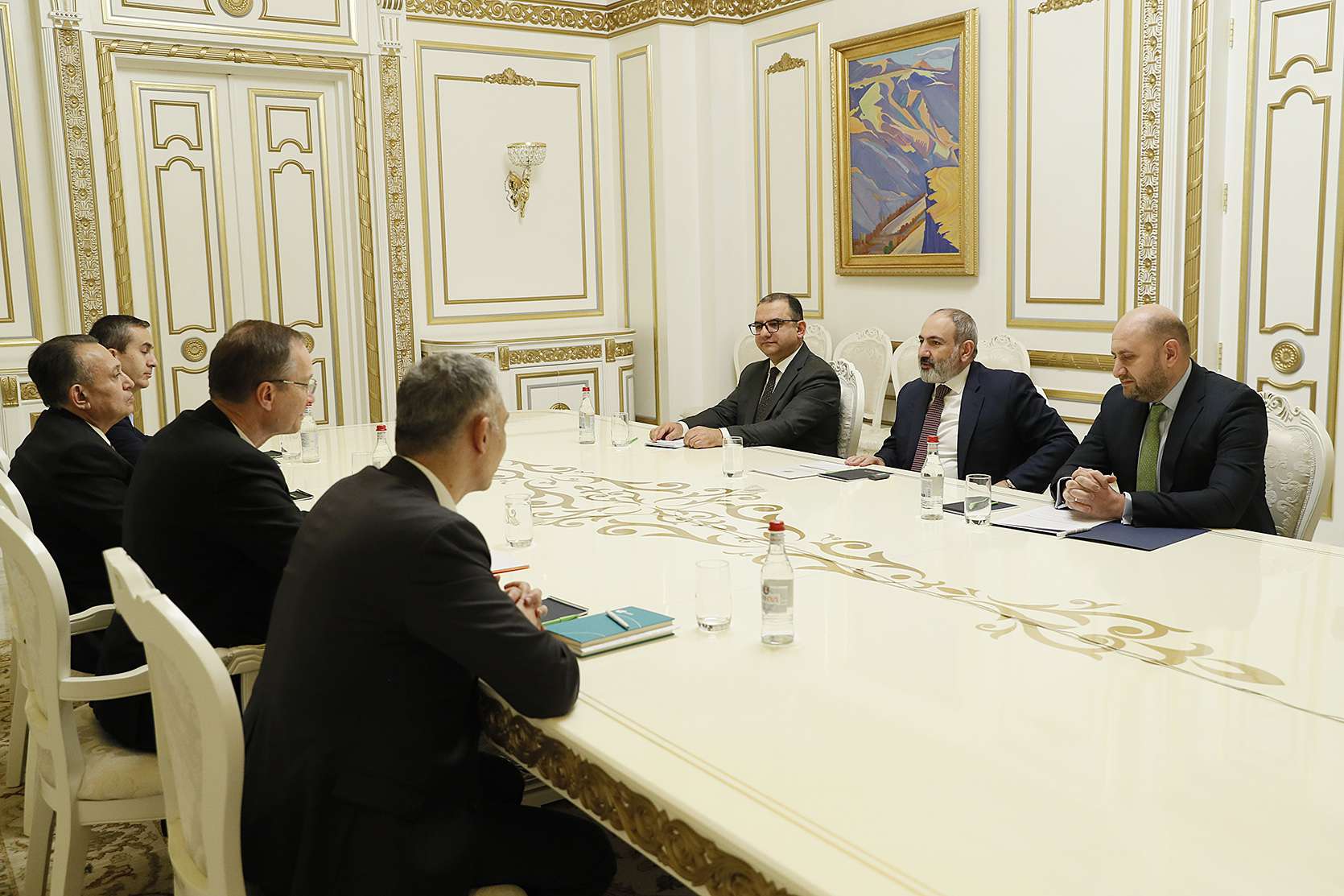 Ն․ Փաշինյանն ընդունել է ֆրանսիական «Ամունդի Գրուպ» ընկերության գործադիր տնօրենի տեղակալ Բերնար դը Վիթին
