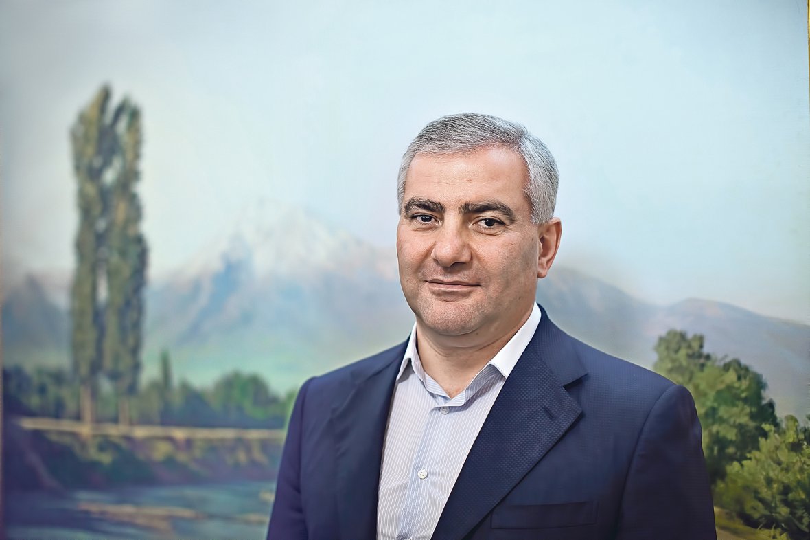 Արցախի ժողովրդի և իշխանության կողքին եմ. Ս․Կարապետյանը` Լաչինի միջանցքի փակման մասին