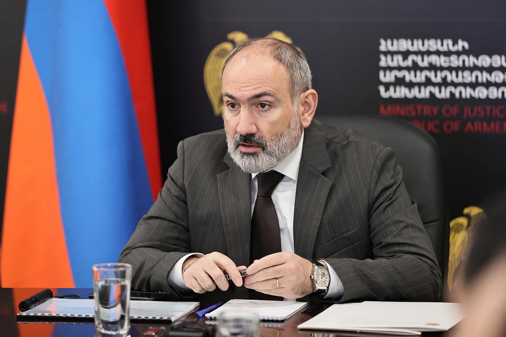 Ն․ Փաշինյանին ներկայացվել է արդարադատության նախարարության տարվա հաշվետվությունը
